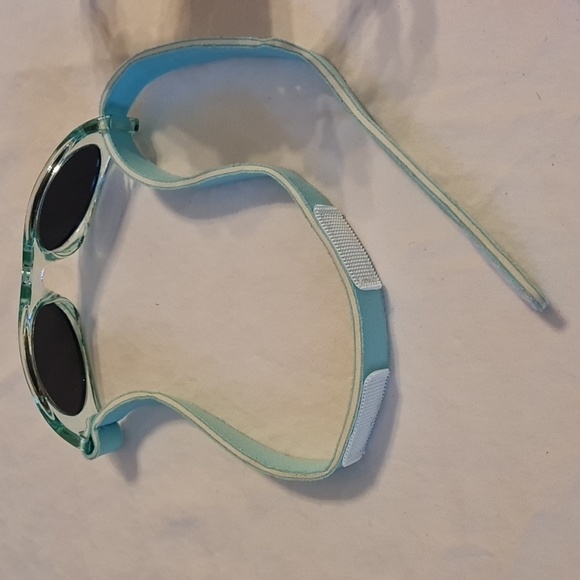 Child's summer fun bundle, goggles, sunglasses, toy age 6m+ - Picture 4 of 7